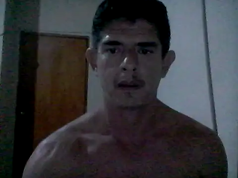 Snapshot of Marobronco chatting on 11/30/25, 02:37 Marobronco online show from 11/30/25, 02:37