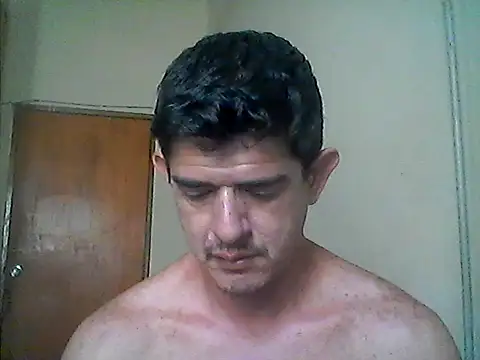 Snapshot of Marobronco chatting on 12/02/25, 03:07 Marobronco online show from 12/02/25, 03:07