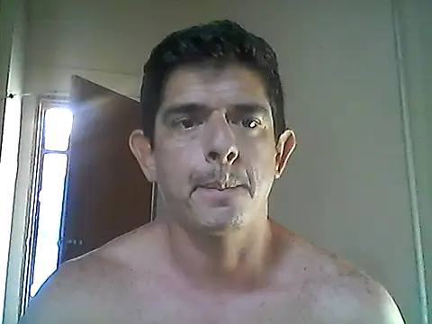 Snapshot of Marobronco chatting on 12/16/25, 01:16 Marobronco online show from 12/16/25, 01:16