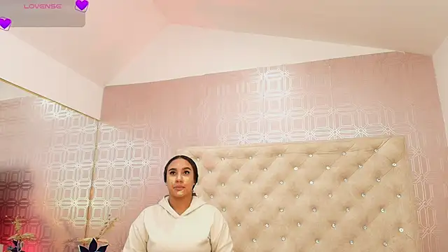 Sara Desire online show from 01/15/25, 12:25