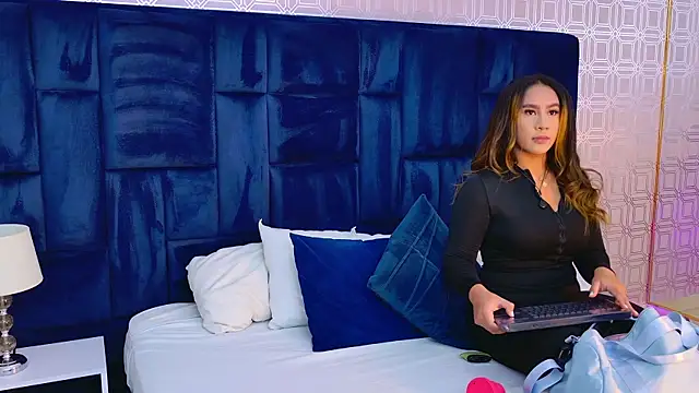 Sara Desire online show from 02/04/26, 12:22