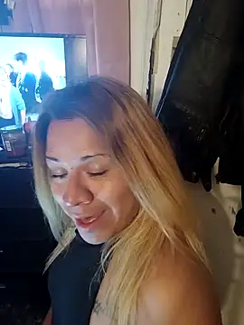 Snapshot of allissonw13 chatting on 01/28/25, 12:54 allissonw13 online show from 01/28/25, 12:54