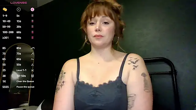 Snapshot of Blaze_Baby chatting on 02/14/25, 04:58 Blaze Baby online show from 02/14/25, 04:58