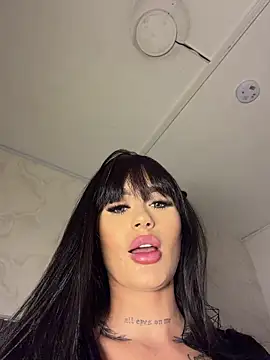 SOPHICARTERS online show from 06/07/26, 12:42