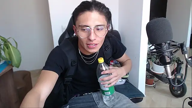 jay dimarco2 online show from 02/08/26, 08:34