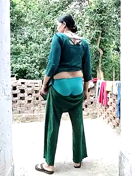 Snapshot of Hot-rubina chatting on 07/17/26, 04:08 Hot-rubina online show from 07/17/26, 04:08