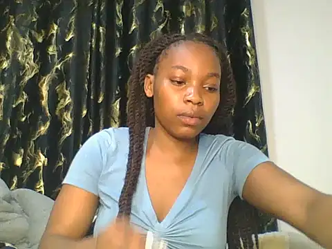 Snapshot of _Becky002 chatting on 05/11/26, 05:10 Becky002 online show from 05/11/26, 05:10