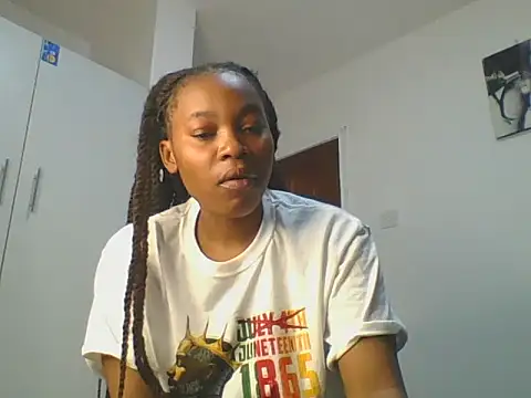 Snapshot of _Becky002 chatting on 05/20/26, 03:07 Becky002 online show from 05/20/26, 03:07