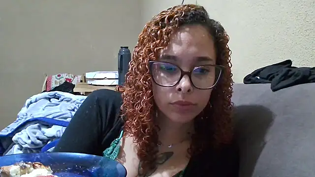 Snapshot of lizza_monroe chatting on 10/15/25, 12:55 lizza monroe online show from 10/15/25, 12:55