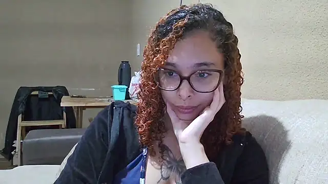 Snapshot of lizza_monroe chatting on 11/07/25, 01:05 lizza monroe online show from 11/07/25, 01:05