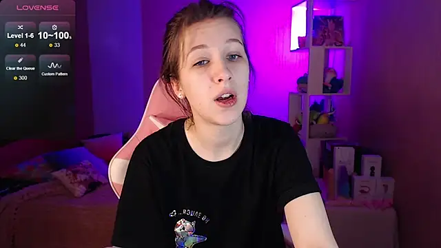 ur kitty   online show from 01/12/25, 01:05