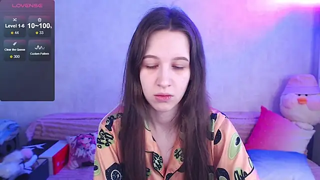 ur kitty   online show from 02/11/26, 05:01