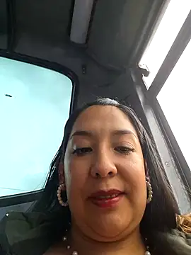 Bella keny online show from 12/30/24, 05:02