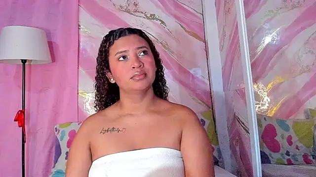 JessyZoe online show from 04/18/26, 07:56