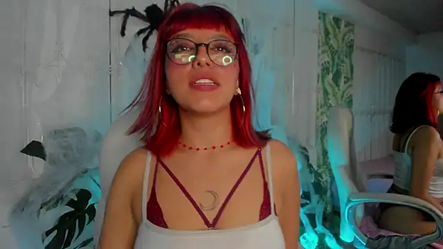 Snapshot of cute_hollywood chatting on 10/07/25, 08:39 cute hollywood online show from 10/07/25, 08:39