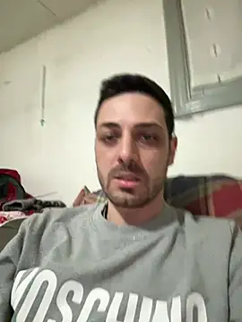 iltoscano95 online show from 04/04/26, 06:49