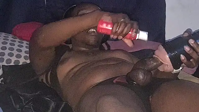 suzyswallowsxxx704 online show from 04/05/26, 04:15