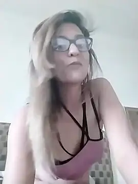 karmicQueen669 online show from 04/01/26, 04:46