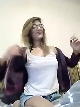 karmicQueen669 online show from 04/14/26, 03:51