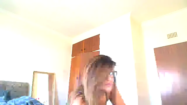 karmicQueen669 online show from 07/15/26, 01:49