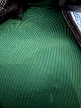 Snapshot of Genevieve143 chatting on 11/27/25, 10:01 Genevieve143 online show from 11/27/25, 10:01