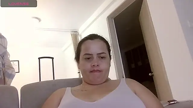 saramartinez1000 online show from 06/03/26, 02:33