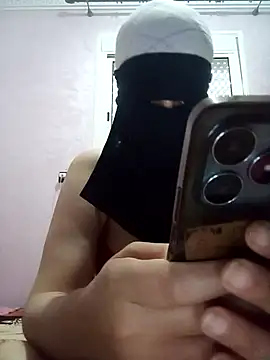 Snapshot of ArabJazmin6 chatting on 09/24/25, 12:19 ArabJazmin6 online show from 09/24/25, 12:19