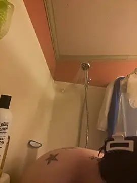 velvetta  online show from 10/25/25, 04:42