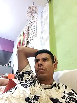 josehot151515 online show from 01/03/25, 01:59