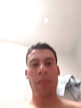 josehot151515 online show from 11/18/25, 06:12