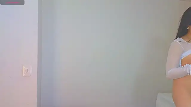 Tiphani walker  online show from 01/09/26, 12:13