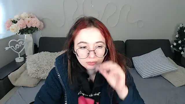 Mini Diva online show from 01/11/26, 09:14