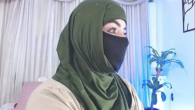 Uzra hayed online show from 10/13/25, 08:09