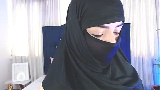 Uzra hayed online show from 11/22/25, 12:59