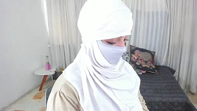 Uzra hayed online show from 05/14/26, 02:13