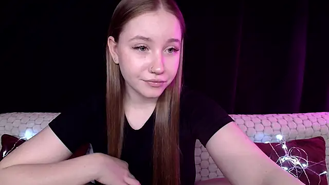 Snapshot of SindiWatsoon chatting on 12/12/24, 03:59 SindiWatsoon online show from 12/12/24, 03:59