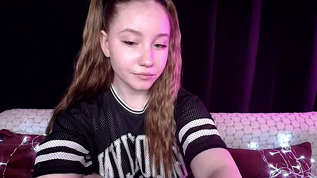 Snapshot of SindiWatsoon chatting on 12/16/24, 06:16 SindiWatsoon online show from 12/16/24, 06:16