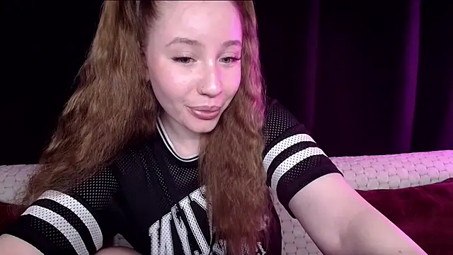 Snapshot of SindiWatsoon chatting on 03/06/25, 05:22 SindiWatsoon online show from 03/06/25, 05:22