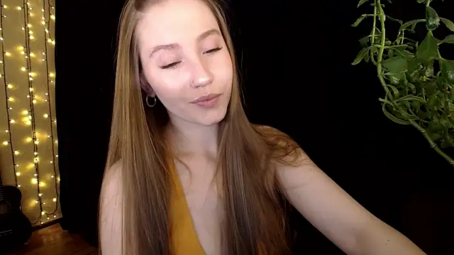 Snapshot of SindiWatsoon chatting on 10/26/25, 12:00 SindiWatsoon online show from 10/26/25, 12:00