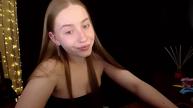 SindiWatsoon online show from 06/18/26, 04:11