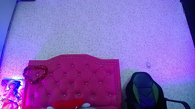 Snapshot of luly_pink chatting on 09/20/25, 02:34 luly pink online show from 09/20/25, 02:34