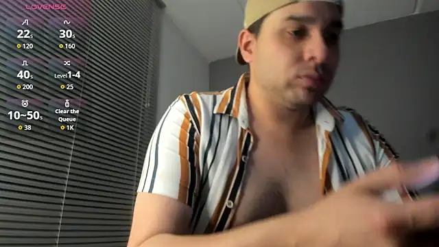 Snapshot of Latin_boy_surprisee chatting on 05/01/26, 01:43 Latin boy surprisee online show from 05/01/26, 01:43