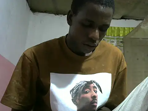 Snapshot of Bigras0011 chatting on 10/07/25, 03:53 Bigras0011 online show from 10/07/25, 03:53