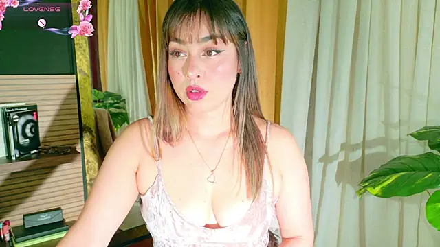 AnnaVictoria   online show from 05/23/26, 12:38