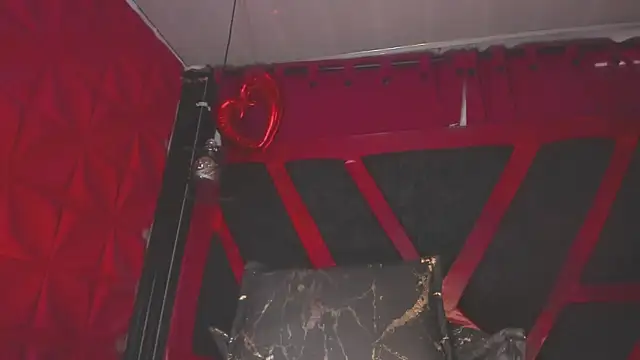 Taylor-hardcore online show from 10/22/25, 02:39