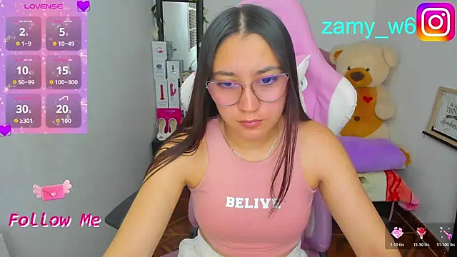 Snapshot of karla_cute01 chatting on 05/12/26, 05:04 karla cute01 online show from 05/12/26, 05:04