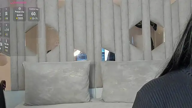 1m valery online show from 03/21/25, 03:57