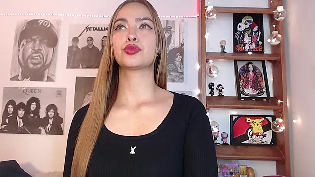 Snapshot of Meowlody chatting on 12/19/24, 08:23 Meowlody online show from 12/19/24, 08:23