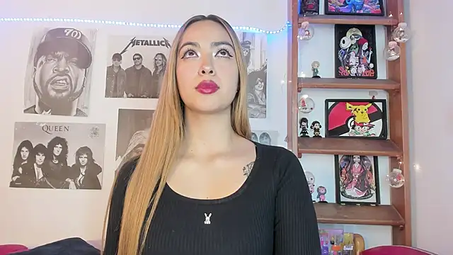 Snapshot of Meowlody chatting on 11/08/25, 11:14 Meowlody online show from 11/08/25, 11:14