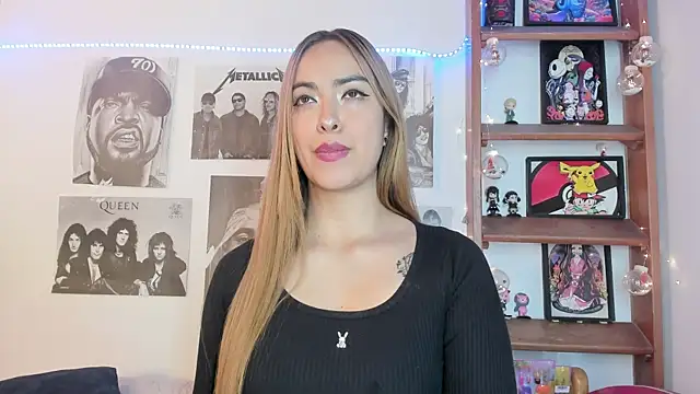 Snapshot of Meowlody chatting on 11/10/25, 11:04 Meowlody online show from 11/10/25, 11:04